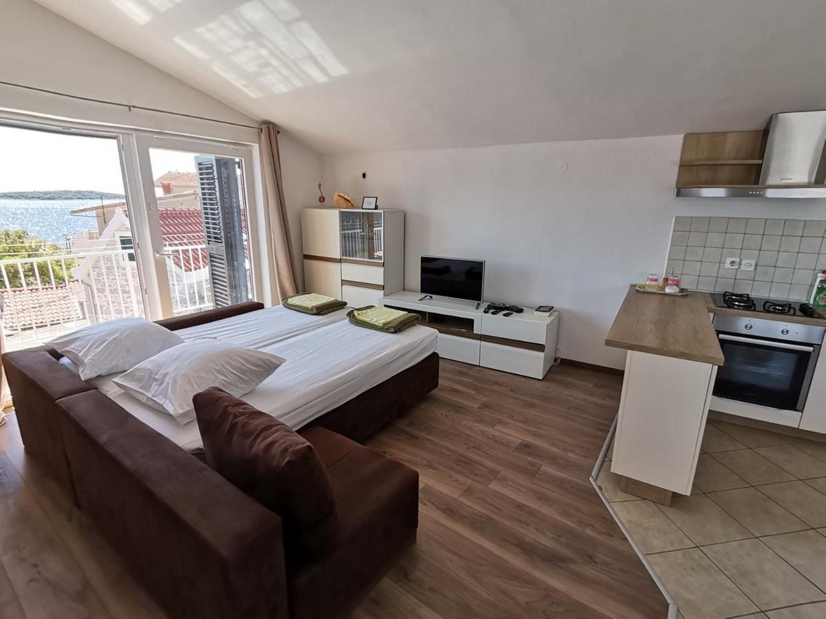 Apartment Zdravka Primosten Ngoại thất bức ảnh