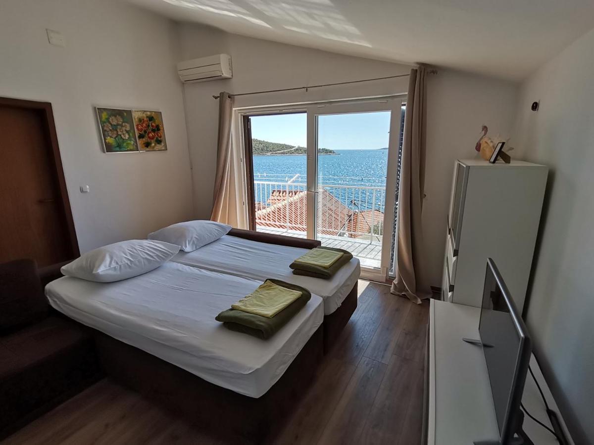 Apartment Zdravka Primosten Ngoại thất bức ảnh