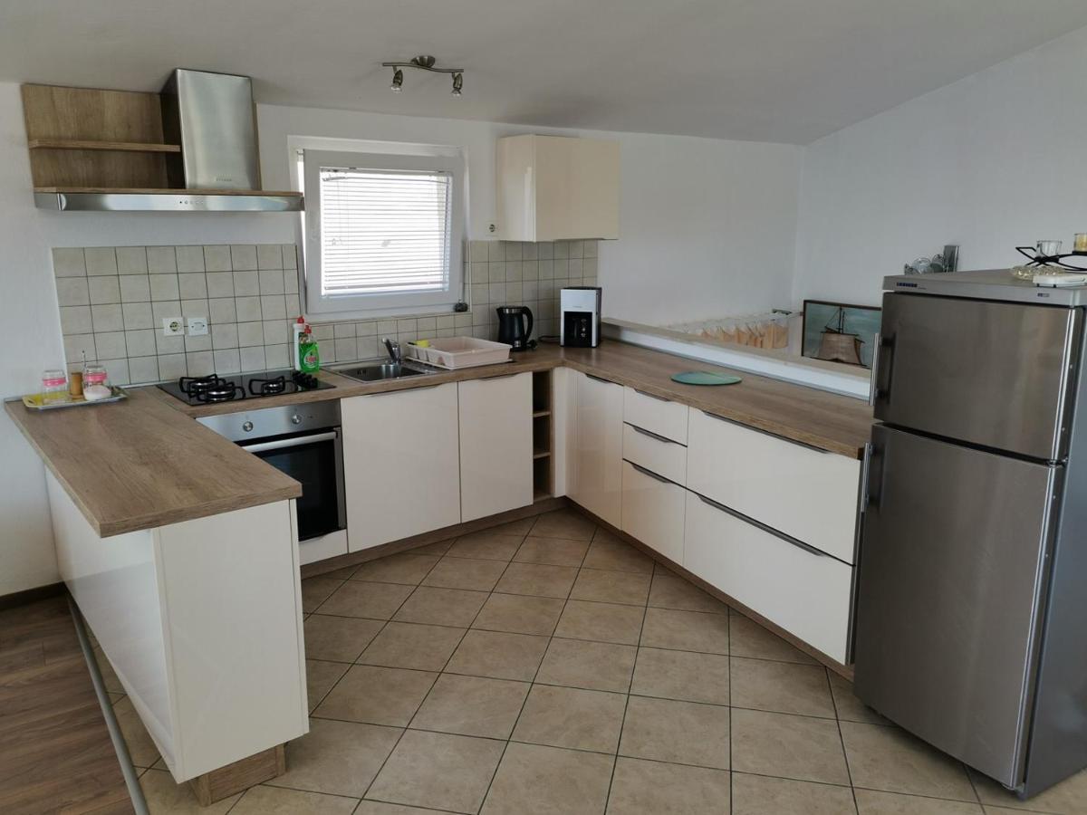 Apartment Zdravka Primosten Ngoại thất bức ảnh